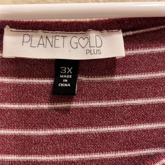 Selling planet gold plus size 3x burgundy white striped tied top - Picture 2 of 3